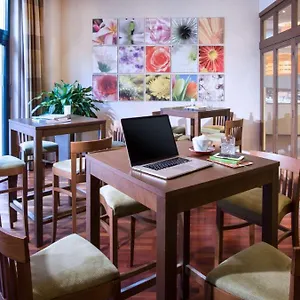 **** Hotel Lindner Am Michel, Part Of Jdv By Hyatt Alemania