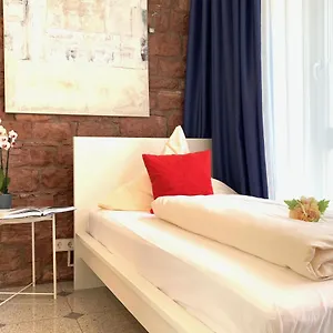 B54 Hotel